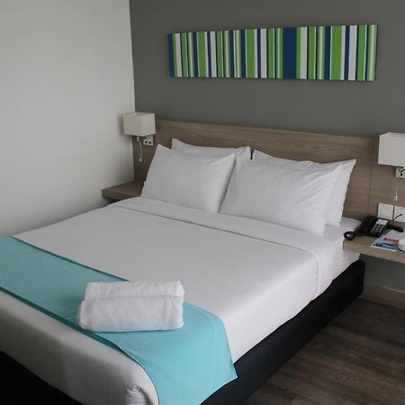 Singgah Kertih Hotel Кертих Екстериор снимка