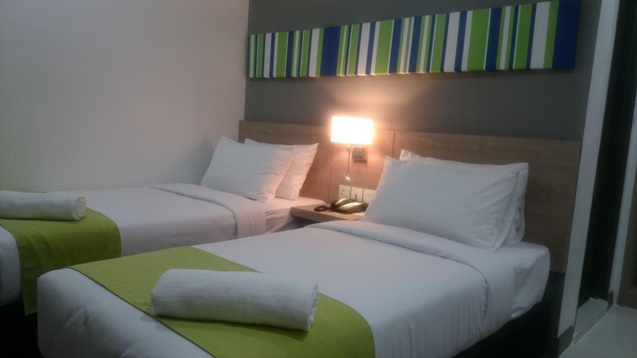 Singgah Kertih Hotel Кертих Екстериор снимка