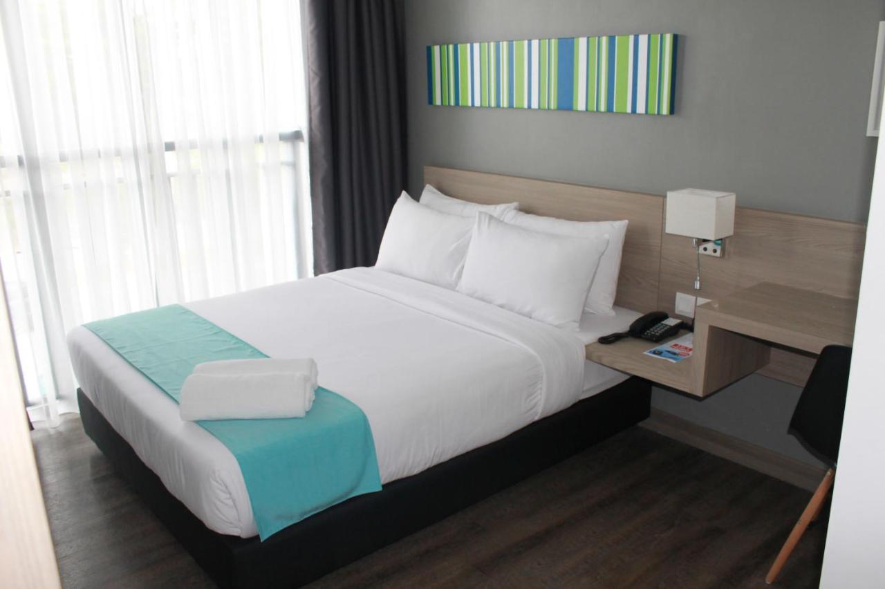 Singgah Kertih Hotel Кертих Екстериор снимка