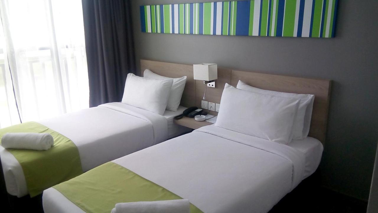 Singgah Kertih Hotel Кертих Екстериор снимка