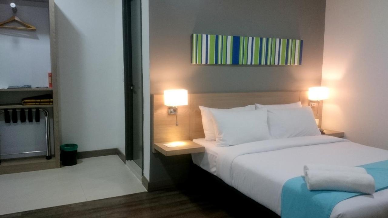 Singgah Kertih Hotel Кертих Екстериор снимка